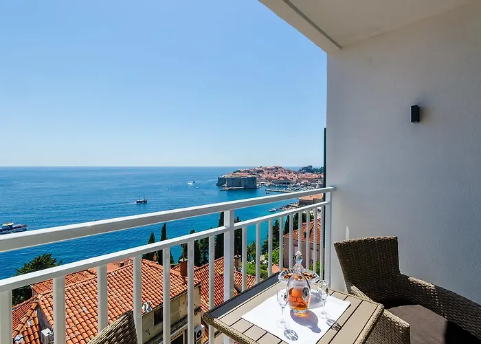 Apartments Lazarin