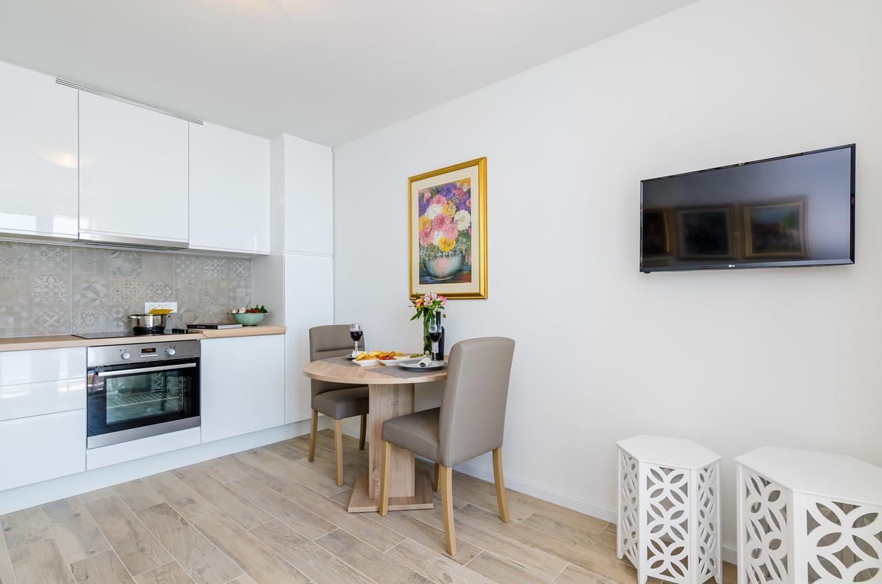 Lazarin Apartment *