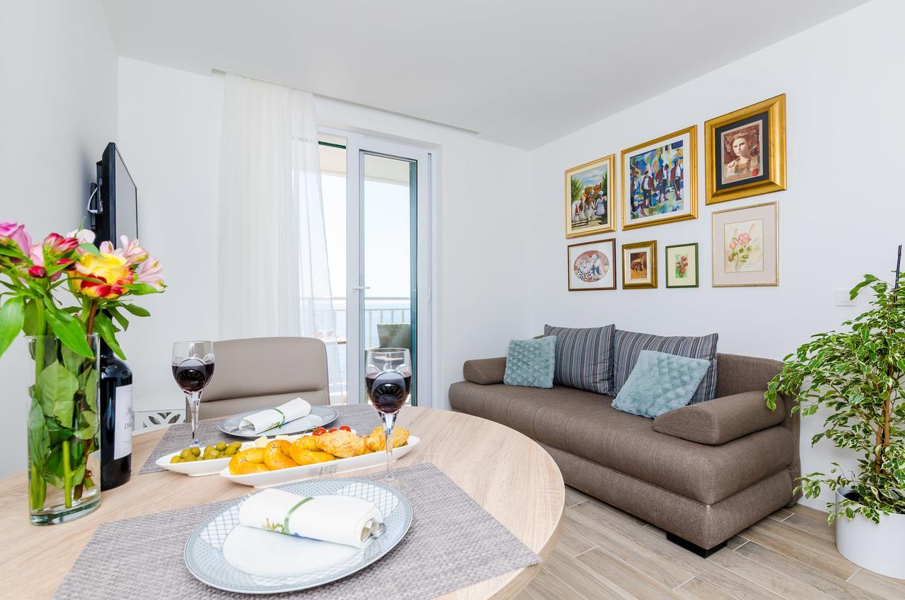 Lazarin Apartment *